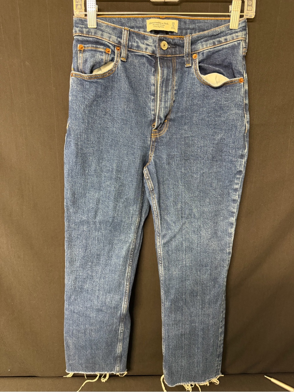 Abercrombie Ankle Straight Jeans 25/0S Ultra High Rise Raw Hem